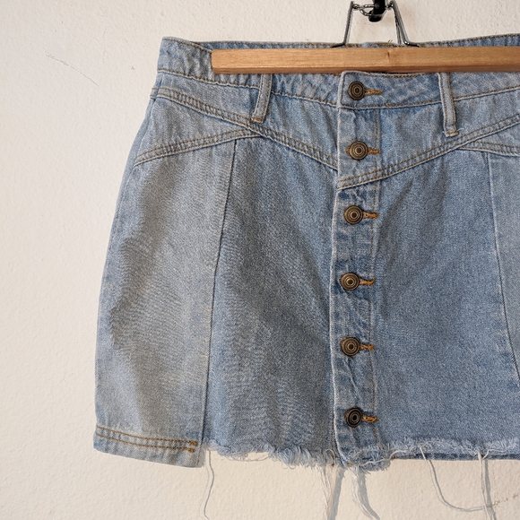 Lulu's Party Girl Two Tone Denim Mini Hi Rise Skirt - Picture 3 of 7